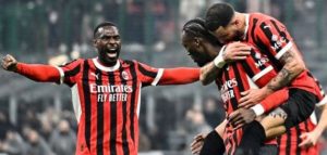 ميلان يتقدم على روما بثنائية في الشوط الأول من ربع نهائي كأس إيطاليا